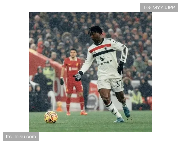 兰斯主将接受采访,谈及本赛季主罚定位球时的战术选择变化 兰斯主将接受采访,谈及本赛季主罚定位球时的战术选择变化