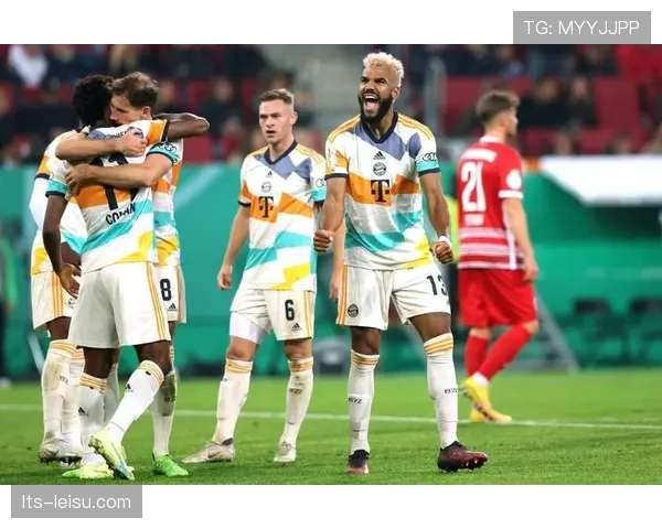 人物特写:云达不莱梅老将菲尔克鲁格在单前锋战术中的支点作用